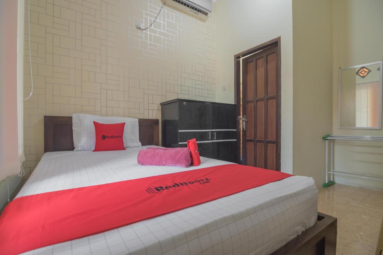 Hotel Reddoorz Near Sepinggan Airport Balikpapan 2 Exteriér fotografie