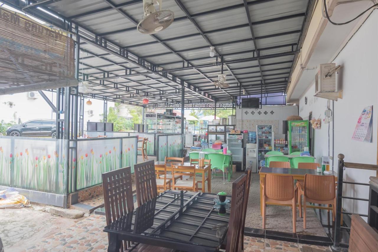 Hotel Reddoorz Near Sepinggan Airport Balikpapan 2 Exteriér fotografie